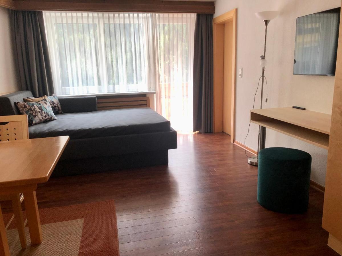 Hotel Garni Central - Zimmer - Studios - Apartments Kappl  Eksteriør bilde
